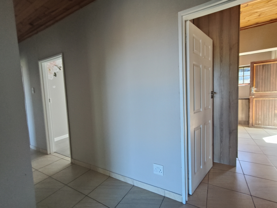 3 Bedroom Property for Sale in Wavecrest Eastern Cape